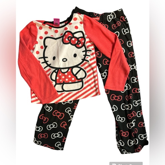 Hello Kitty PJS - Picture 1 of 3